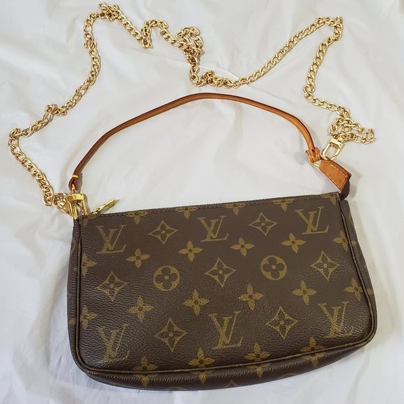 lexvannucci's tweet photo. So good I had to share! Check out all the items I'm loving on @Poshmarkapp #poshmark #fashion #style #shopmycloset #louisvuitton #bananarepublic #vintage: https://t.co/T0FLFXGVEf https://t.co/57WLPCidgR