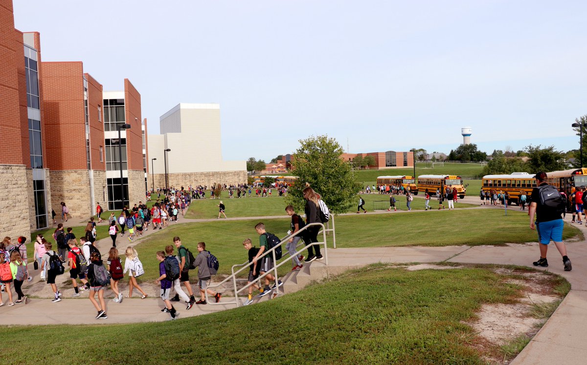 dbqschools's tweet photo. It's Friday, and we are kicking off Day 5 with Eleanor Roosevelt Middle School. #DbqBackToSchool https://t.co/W1zByCoDEZ