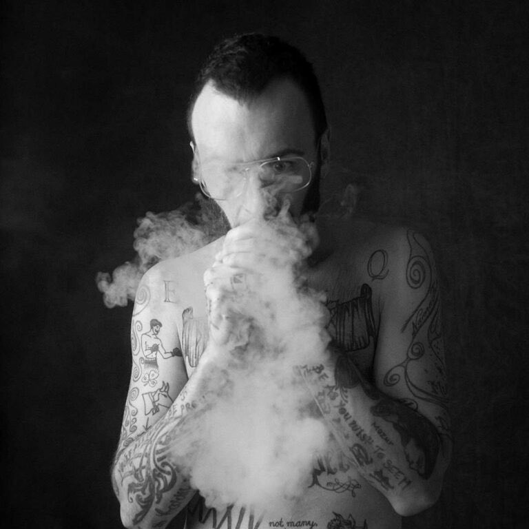 JoeGilgunFans's tweet photo. More stunning photos of Joe. Photos by Benjamin Tietge #JoeGilgun #JosephGilgun #Brassic #MonroweMagazine https://t.co/aLip1WSA8e