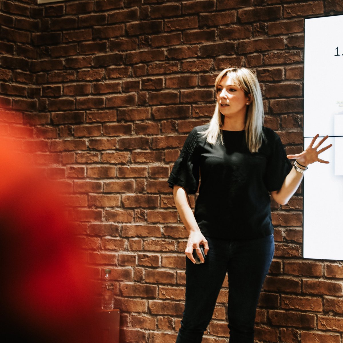 ThreeUK's tweet photo. tonight we had two industry-leading game designers, @RacheleDoimo &amp; @DarkVegetaMad drop into the #OnePlusGamingCafé to fill us in on artwork &amp; narrative in gaming 🎮 bigs thanks for everyone who joined, we’ll see you at the next one. @OnePlus_UK https://t.co/xOyw2ffjP8