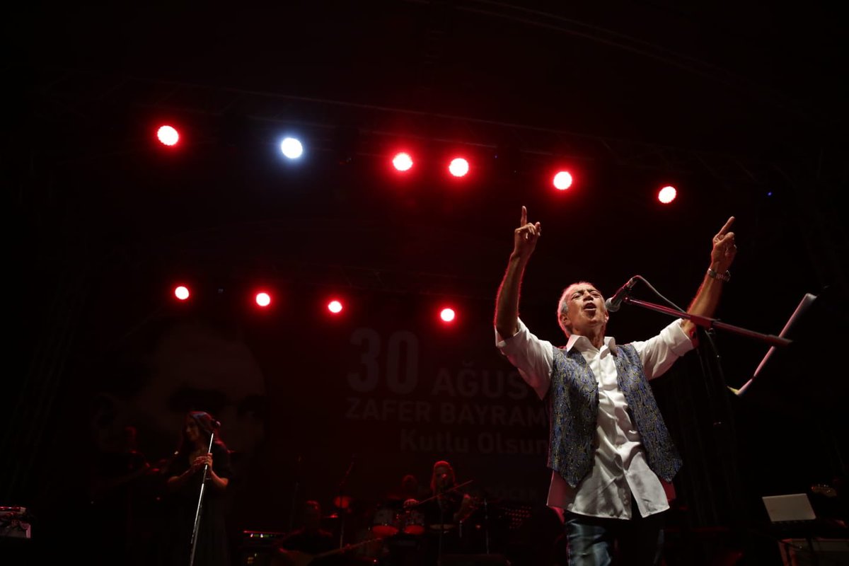 Muhittin Böcek