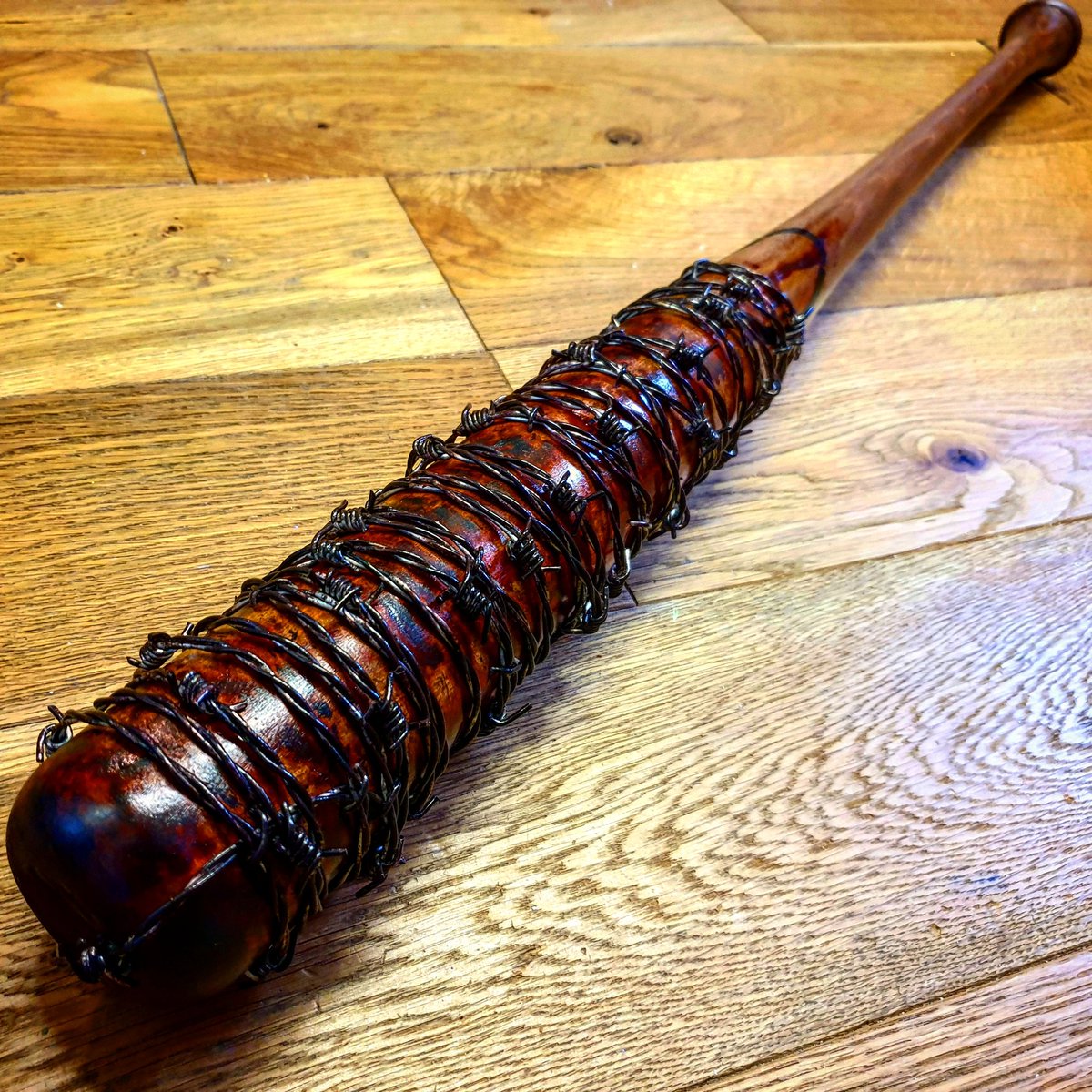 Lucillethe_bat's tweet photo. ⭐LUCILLE BLOODY EDITION⭐
#lucille #thewalkingdead #negan #amcthewalkingdead #awesome #rickgrimes #daryldixon #walkingdead #gaming #comics #negantwd #thewalkingdeadedits #lucillereplica #walkingdeadfans #walkingdeadamc #lucillebat #maggierhee #thewhisperers #twd https://t.co/xVThtz0m6l
