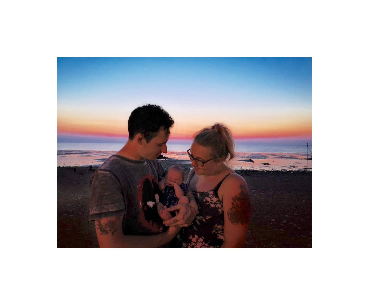 LouuVic's tweet photo. I literally am the luckiest girl ever- love my little family 💗💗💗 https://t.co/SH4Wp4Odch