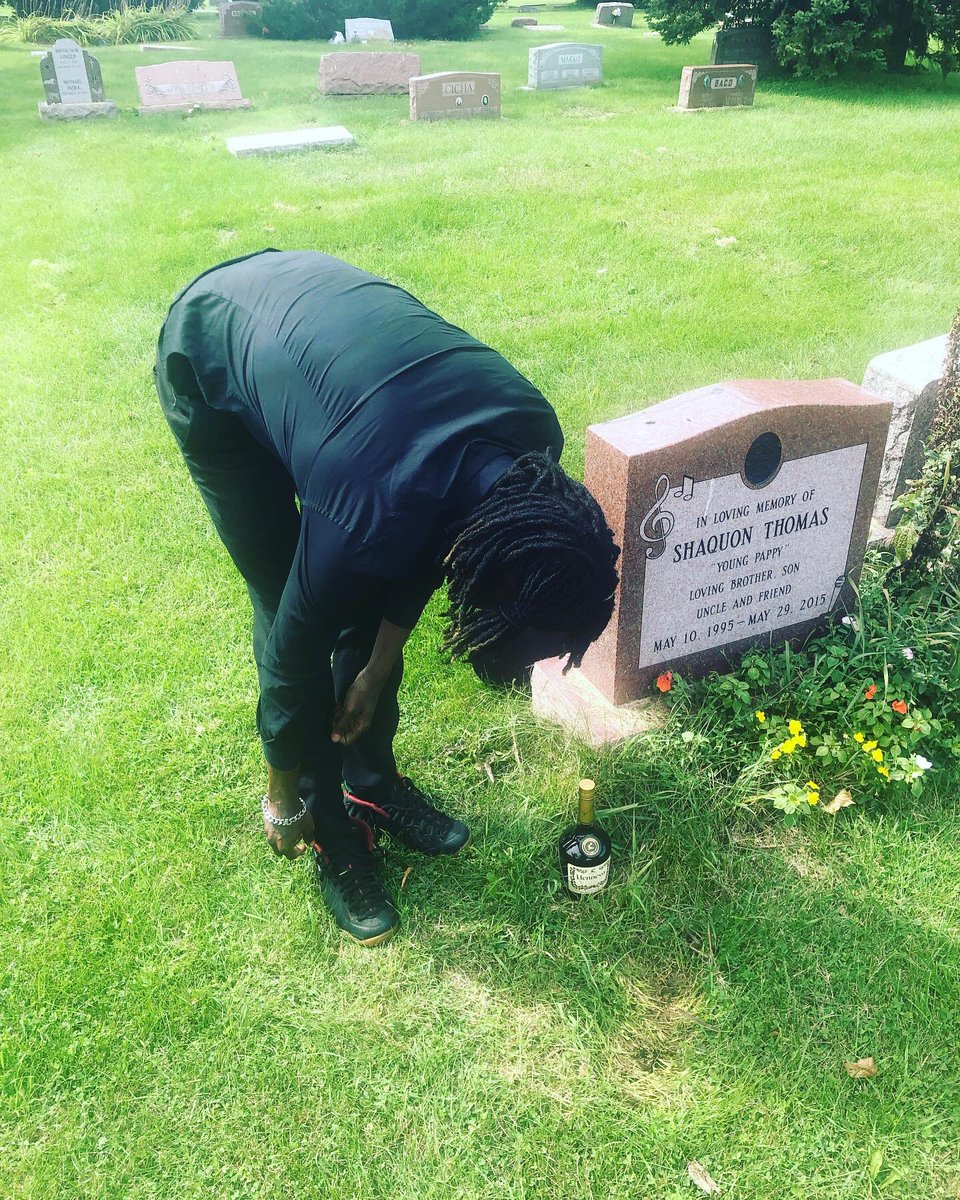 PBGKemo's tweet photo. #Pappy Fr Boi Why You Walk By Yoself😢💔🖤 #GhettoAnglesVideoShoot 🎥 https://t.co/1xf8Iw9bwT