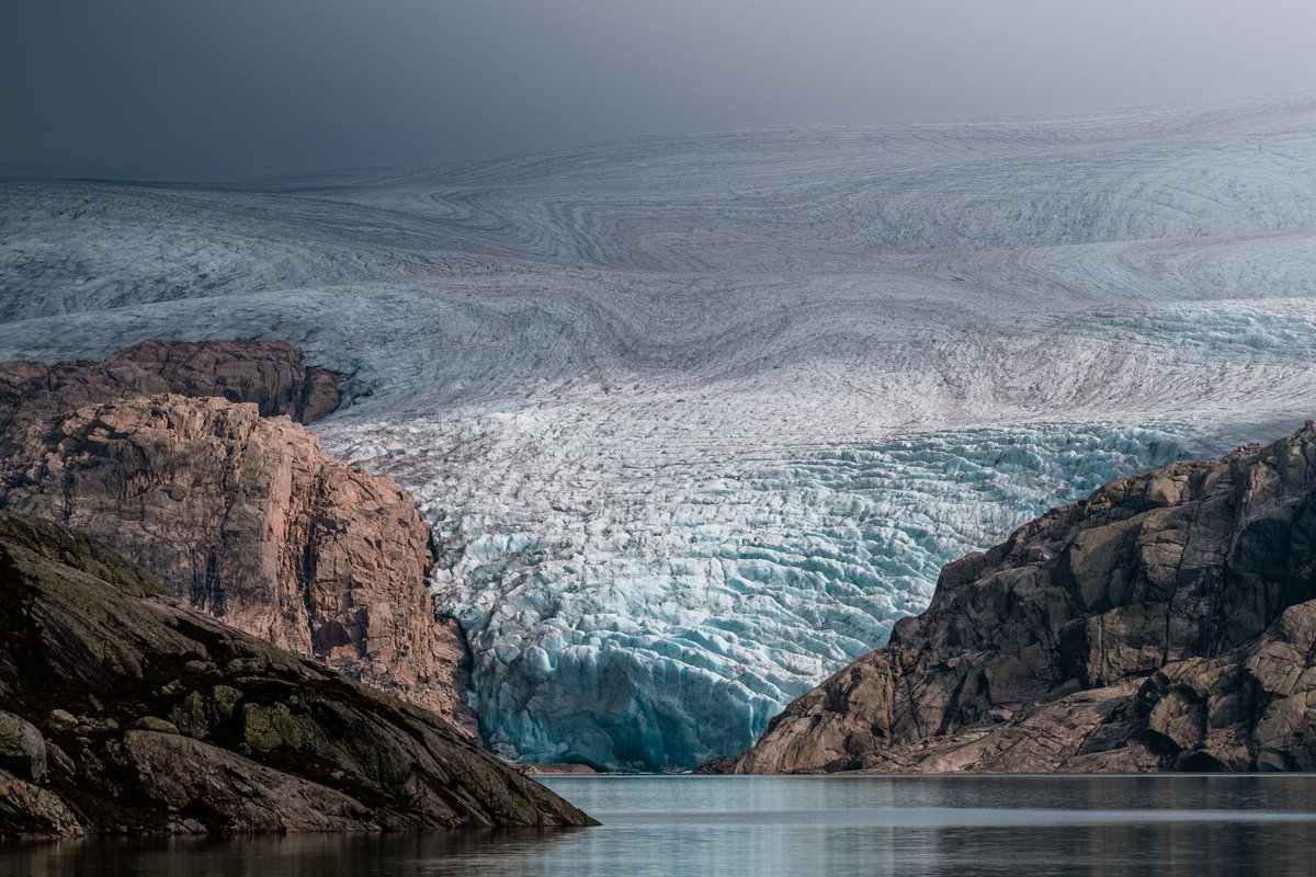 JanWaider's tweet photo. Lake Insta Mosevatnet &amp; Folgefonna Glacier in #Norway. What a day ... https://t.co/cJiHfk4RVM