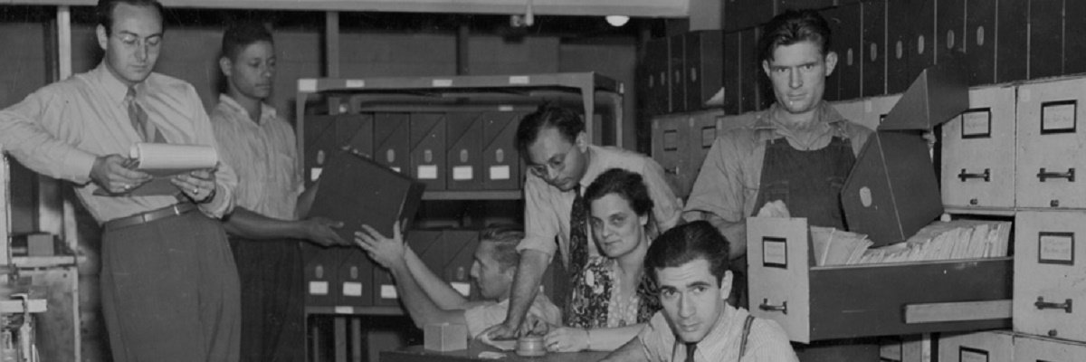 FOIAMachine's tweet photo. Public records can be your direct line to the government. Learn what you can and can’t request: https://t.co/MiRAe3ye5G https://t.co/cP2LRbBgJd