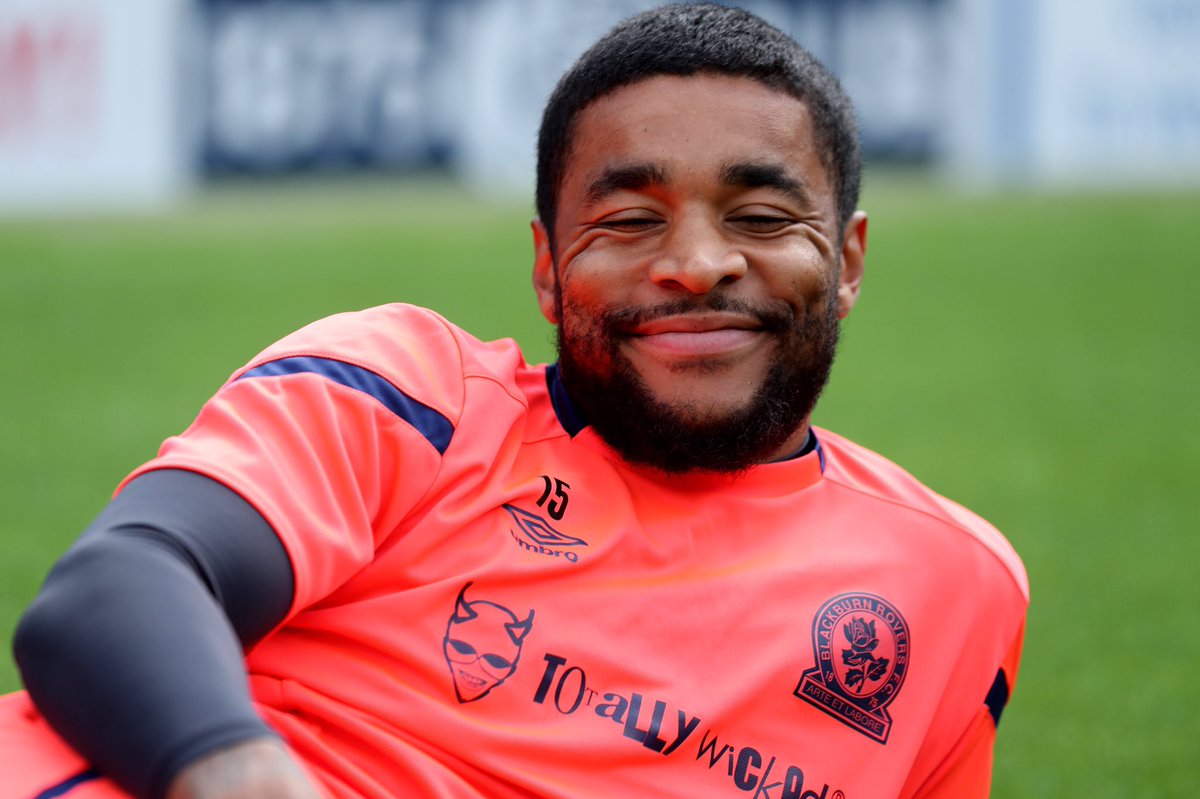 Rovers's tweet photo. He’s back! ☺️

@DominicSamuel9 on 🔥 tonight!

#Rovers 🔵⚪️ https://t.co/nIlmYze98V