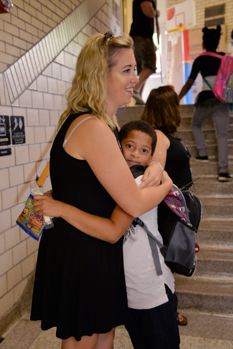 dbqschools's tweet photo. Our Fulton Elementary community is ending the week at full steam! #DbqBackToSchool https://t.co/4g9cmxxRJK