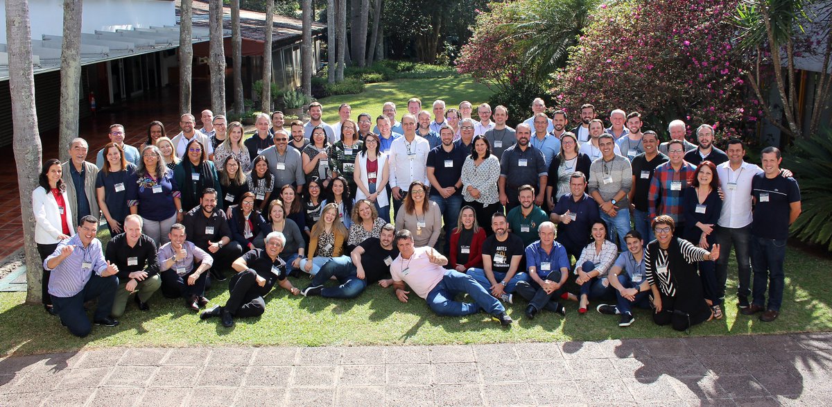 amanakey's tweet photo. APG Intensivo - Turma Agosto de 2019. 👏👏👏👏👩‍🎓👨‍🎓

#gestão #estratégia #liderança #treinamento #gestãodepessoas #recursoshumanos #desenvolvimento #desenvolvimentopessoal #desenvolvimentoprofissional #autodesenvolvimento #simuladores #negocios #negociação #aprendizagem https://t.co/2Jm1efL1rK