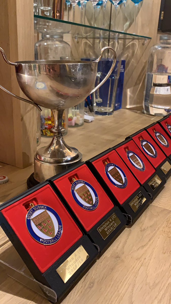 ClubFernhurst's tweet photo. Fuck @philmoore5 

We’re mighty fernhurst 

We’re top of the league. https://t.co/Q5oOpdkg71