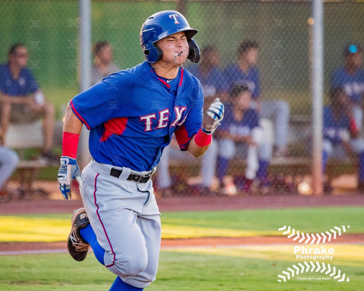 phrakephoto's tweet photo. Cody Freeman (33) 2B AZL Rangers 2019 4th round many more on my FB page @CFree22_ #rangers #togetherwe #txrangers #texasrangers #rangersnation #gorangers @TheBorasClassic
#borasclassicalum #borasclassic #mlbdraft2019
#MLBDraft @milb @mlbdraft
@ParagonSportInt @freemanfam5 https://t.co/Gv45AY2OEG