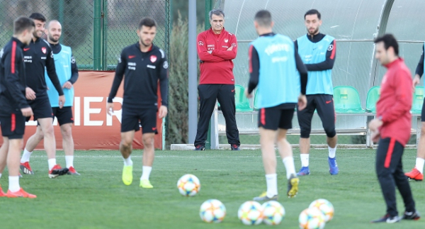 📢 29 oyuncudan 15'i yurt dışından klas.link/LOPA