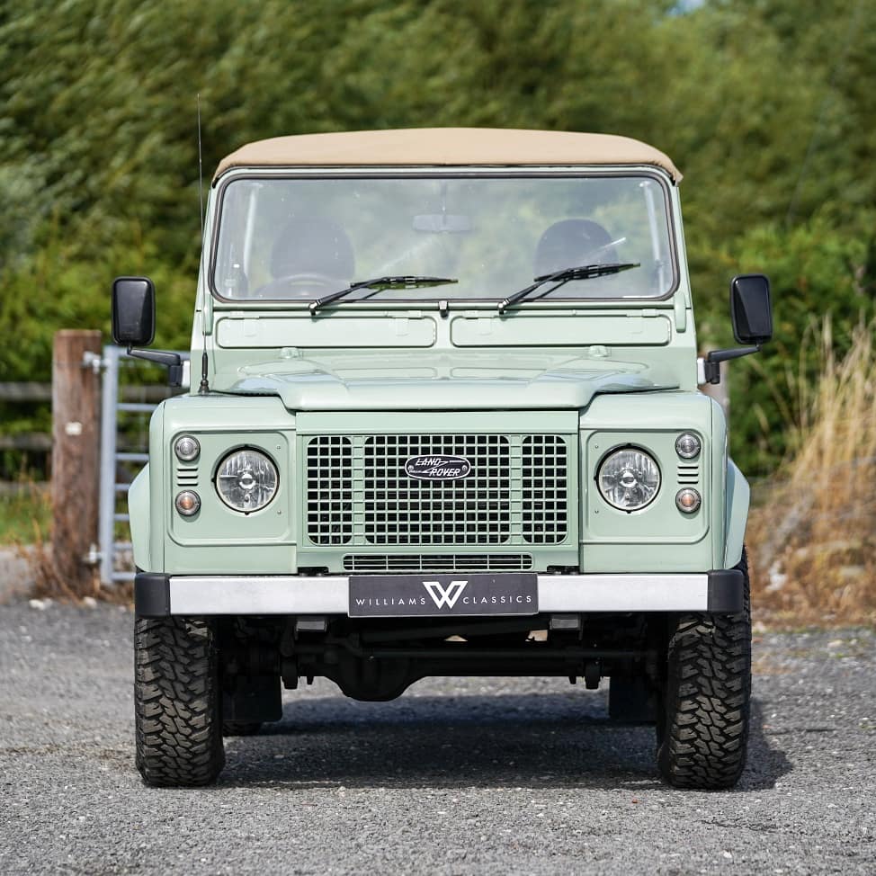 landroverpa's tweet photo. A few I recently snapped at @WMS_Classics
By @landroverpa
#landrover #SeriesOne #Serieslandrover #heritagedefender #landroverdefender #landroverphotoalbum #inkyenston #WilliamsClassics https://t.co/qF20b0KccK
