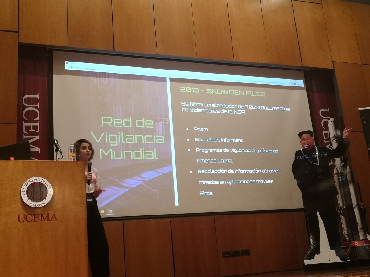 fierytermite's tweet image. &quot;Te descargas Angry Birds y la NSA tiene todas tus selfies&quot; @AiluCastellucci rompiendola en la @NotPinkCon! #CyberOperations