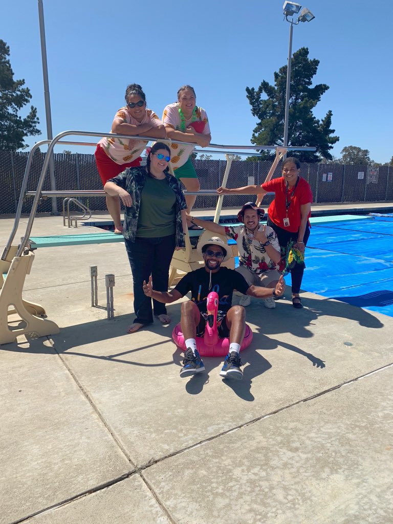 MathletesFhs's tweet photo. Showing our aloha for spirit day today ☀️🏖🏝 https://t.co/NRa76py4yW