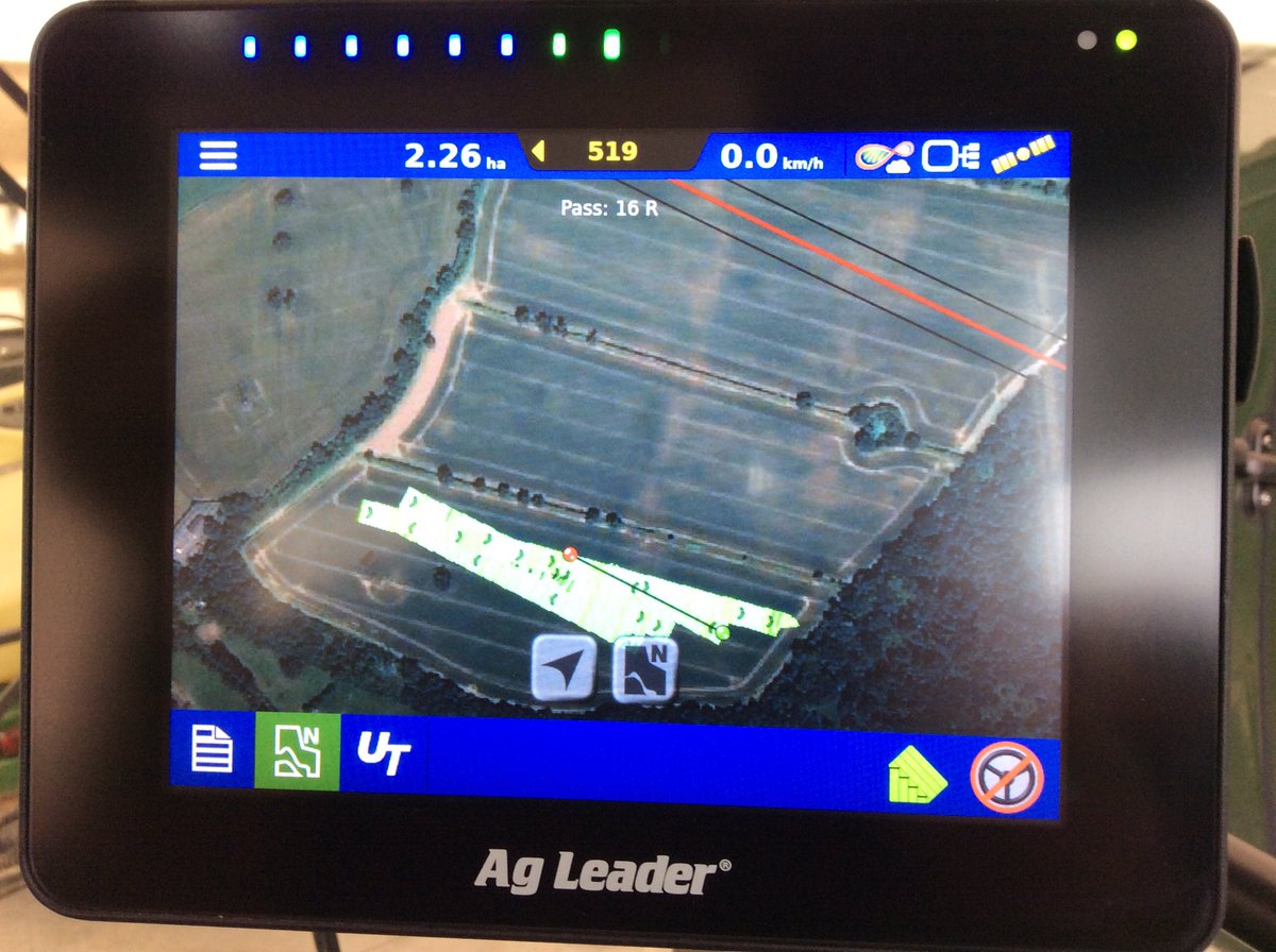 TruLineTech's tweet photo. Satellite imagery on this @AgLeaderTech #incommand800 as a background layer looks impressive ๐ ๐ #precisionag https://t.co/XDu1TI9gvF