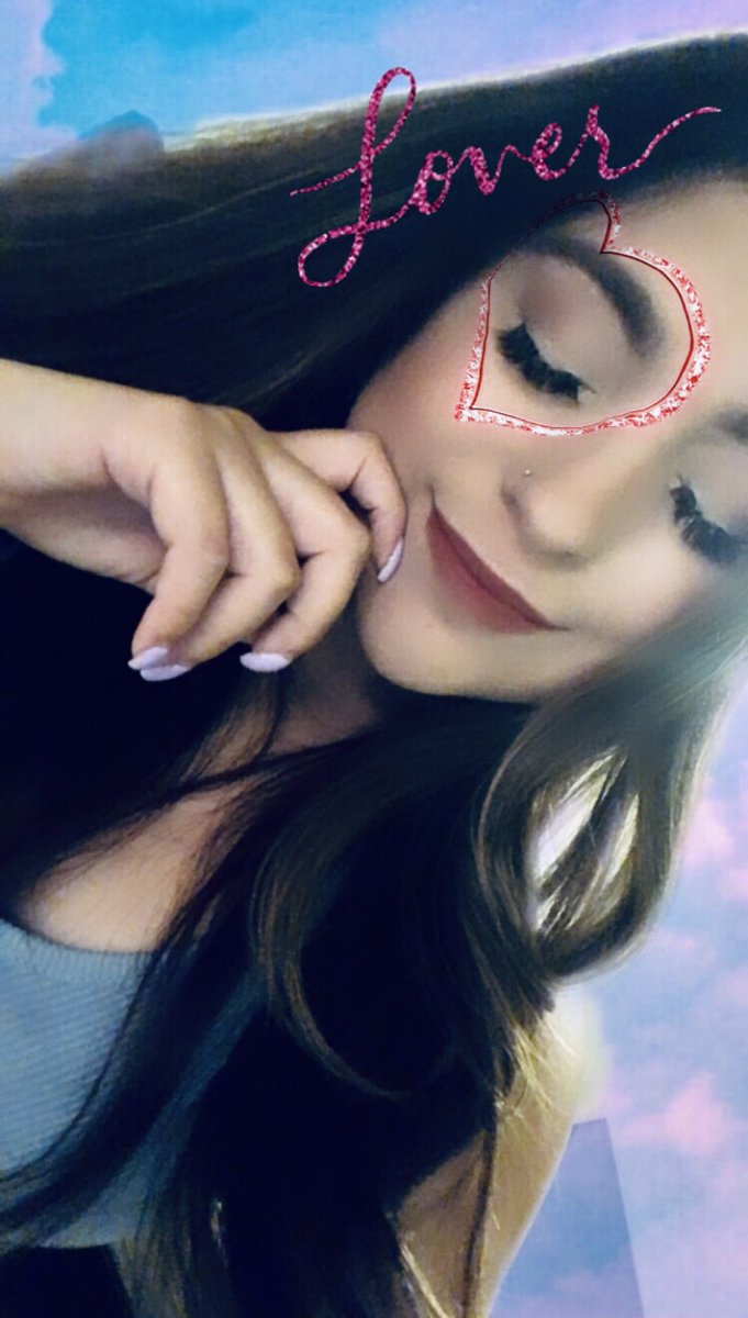 BiancaNunezz's tweet photo. I don’t wanna keep secrets, just to keep you ❤️ #lover #LoverAtTarget #LoverOutNow #taylurking #TaylorSwift https://t.co/xiQFpLv0cc