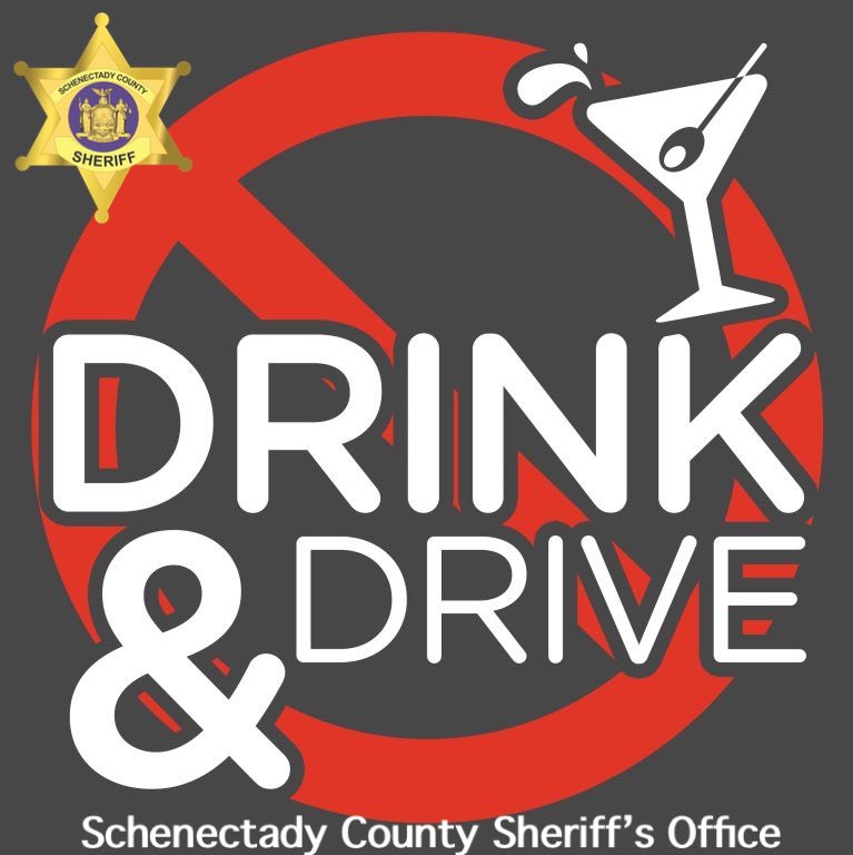 schenectady_s's tweet photo. This Labor Day Weekend guys remember, “the driver is safer when the roads are dry......the roads are safer when the drives dry! Enjoy your weekend sensibly. #DrinkAware #RoadSafety From #SchenectadyCountySheriffsOffice #LivePD @LivePdFans @karlajw @Karrasamelia5 @NYSheriffs https://t.co/gVYjV6TuEh