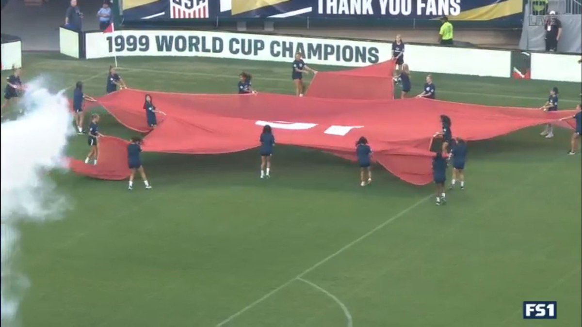 tverschuren's tweet photo. Last night the STA Girls @ussoccer_da players had this amazing experience to honor the @USsoccerWNT for their 4th World Cup win!! #staproud #flagholders Thank you @Nike and @ussoccer https://t.co/K7XctzIxVi
