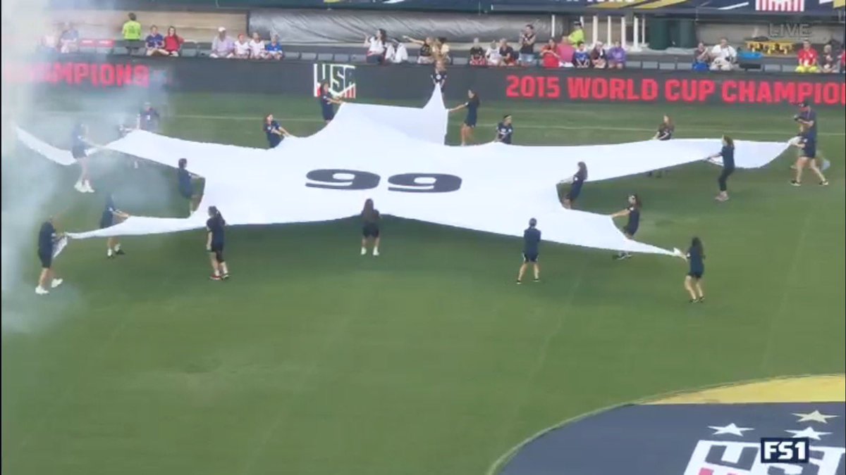 tverschuren's tweet photo. Last night the STA Girls @ussoccer_da players had this amazing experience to honor the @USsoccerWNT for their 4th World Cup win!! #staproud #flagholders Thank you @Nike and @ussoccer https://t.co/K7XctzIxVi