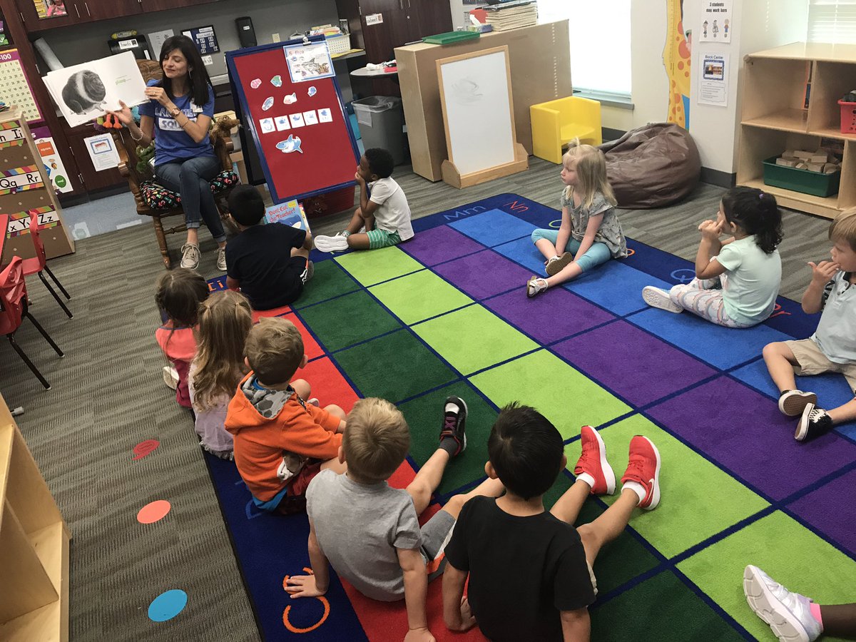 LVPreKMonsters's tweet photo. Guest Reader’s this week❣️Mrs. Lowe &amp; Mrs. Oster read fun stories to the Early Childhood classes this week😊 
#lakeviewbobcats , #nisd, @erika_oster, @lplowe_penny, @LakeviewES https://t.co/urVAI2h2qO