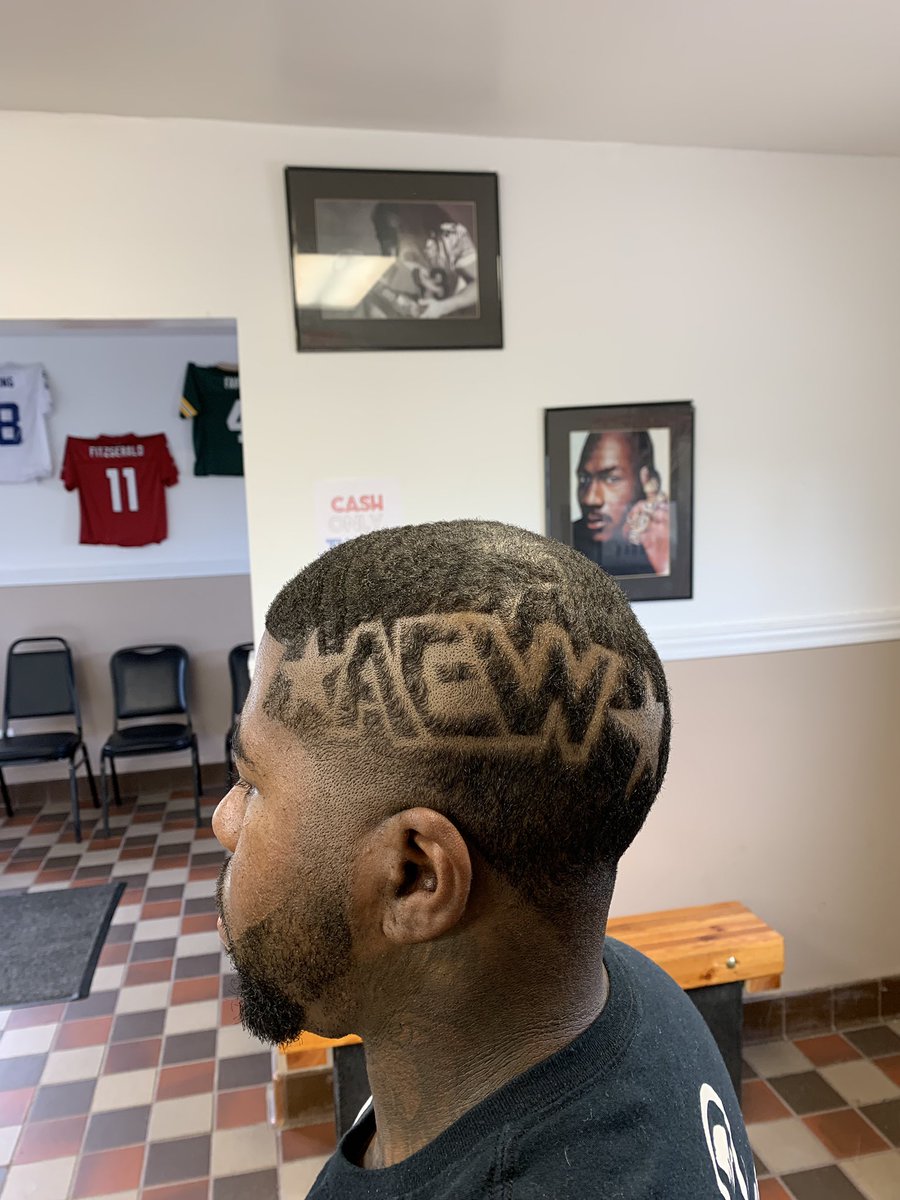 KnightKristofer's tweet image. My wife and I first ppv event in its an aew event. I’m so excited for all out in Chicago this Saturday night. #AEWAllOut @CodyRhodes @AEWrestling