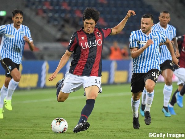 ゲキサカ ダブルタッチ 裏街道 奪取から決定機 右sb冨安健洋が攻守に躍動 ボローニャは後半at弾でダービー制す T Co Czzzgryykb Gekisaka T Co Twmmmrhaxc Twitter