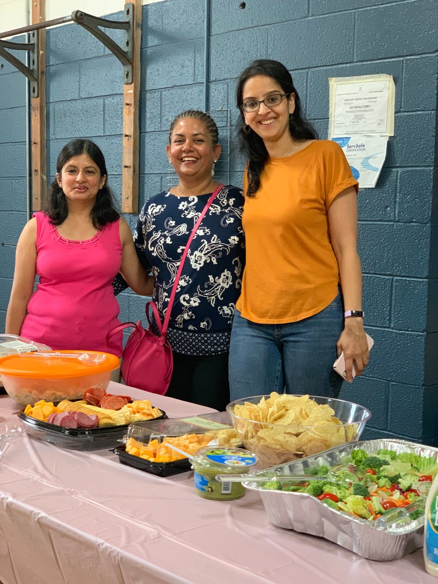 NorthvailPTA's tweet photo. Northvail PTA serves back to school lunch to staff this week. Thank you to all that donated and thanks to our volunteers! https://t.co/VZp0oknsZH