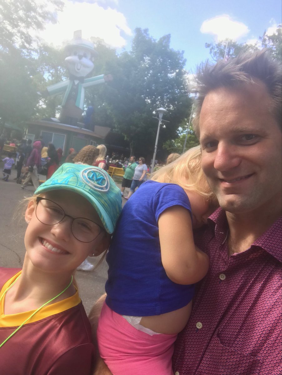 AndBudWW's tweet photo. #MN state fair https://t.co/VJbt4HIwSb
