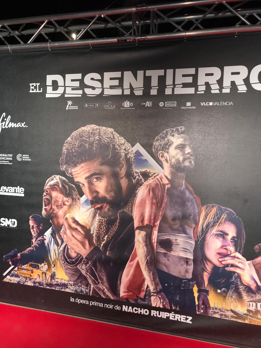 📽La <a href="/GVAivc/">Institut Valencià de Cultura - GVA</a> projecta a la Filmoteca d’Estiu l'opera prima del director de l'Eliana <a href="/nruiperez/">Nacho Ruipérez</a>, que compta amb 6 guardons en els Premis de l'Audiovisual Valencià. El president Toni Gaspar ha volgut acompanyar a part del cartell assistent en la projecció al llit del riu Túria