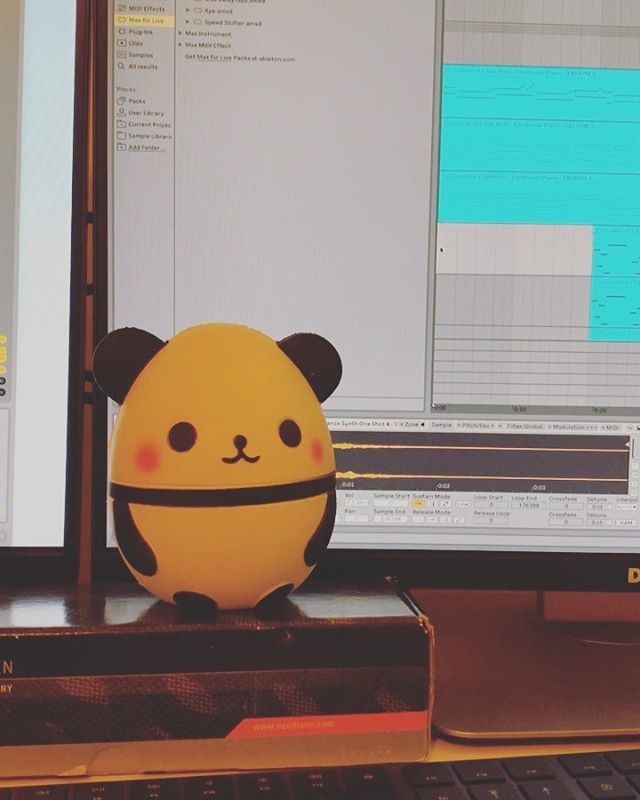 Playing around with @sanholobeats #vibrance production suite 👌🏻🔥🥳🙏🏻
.
.
.
.
.
.
.
#music #newmusic #musicproducer #songwriting #beatmaking #squishypanda #squishy #panda #style #tune #trap #edm #song #ableton #abletonlive #abletonlivesuite ift.tt/2Zvi1x5