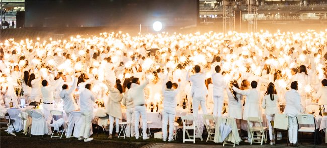 DinerEnBlancDAL's tweet photo. Are you a @Citibank cardmember? If so, you have exclusive access to our events when you purchase tickets to them using a Citi card! Learn more here: https://t.co/lJVSLdNp6Y https://t.co/ycOM7C4Qmw