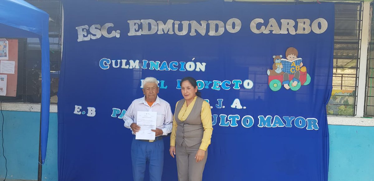 Guadalu69841623's tweet photo. Hoy participamos con mucha alegría en el evento de culminación y entrega de certificados de la Oferta de Pos-Aalfabetización a 12 participantes de la EEB Edmundo Carbo, de la Dirección Distrital 11D03 Paltas Educación.#SomosEducacion @magdasalazarg https://t.co/R6Ojh6uAw7