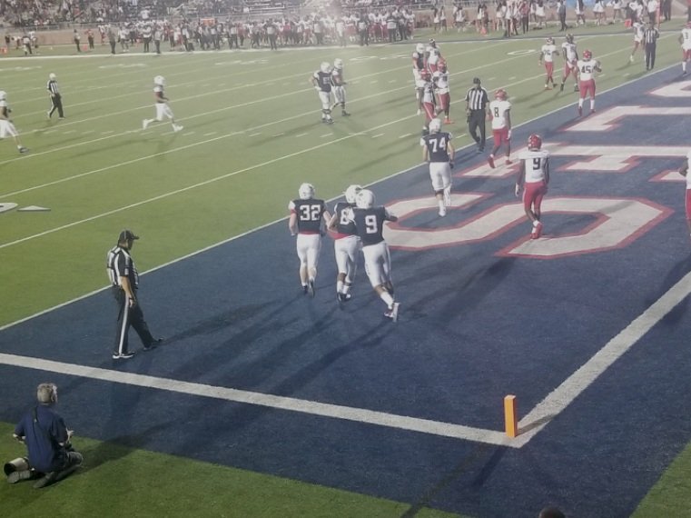 AWilliamsUSA's tweet photo. @blainejgreen with the TD reception to give @alleneaglesfb a 28-13 3Q lead. Set up by a 33yd reception by @Brysonjgreen. #faderoute https://t.co/HDk5akZF53