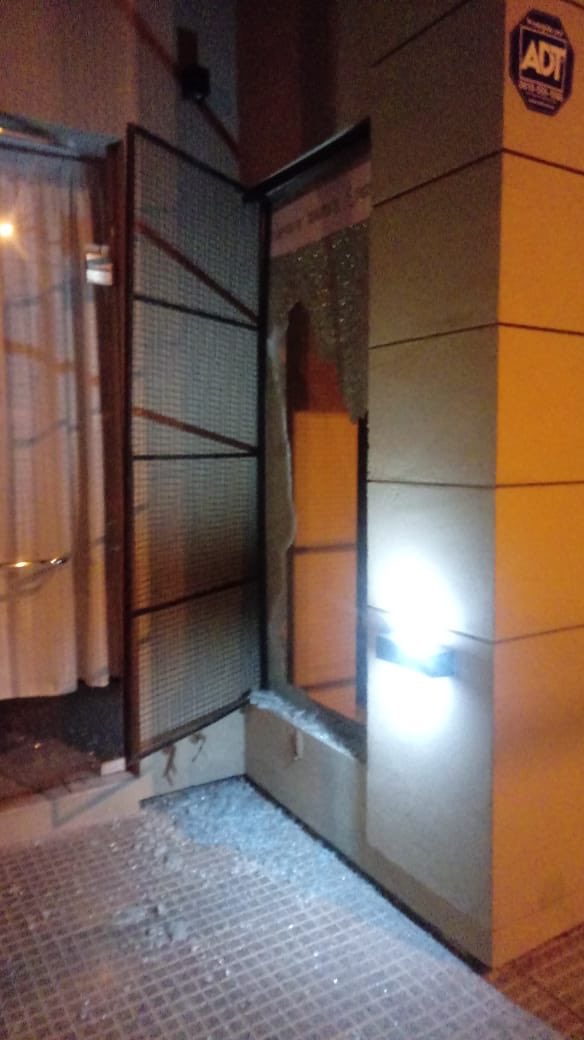 RodrigoAzn's tweet image. El problema / La solución a todos los problemas jajaja.
Asado y nada más!