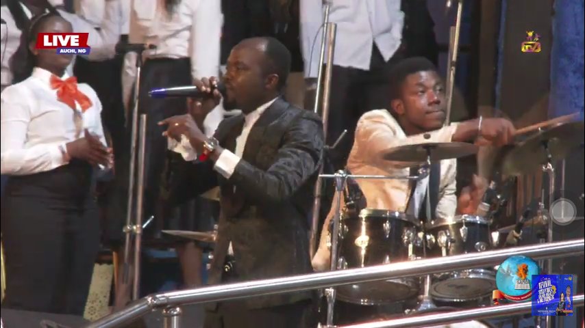 MyCelebrationTV's tweet photo. NOW: #Special_Presentation by Peter Eze
https://t.co/Ri3XA4HtFf
#Fire_And_Miracle_Night
#August_Edition
@APOSTLESULEMAN @DrLizzySuleman
#OFM_HQ
#CelebrationTv https://t.co/0MalS6Uwnz https://t.co/k0nlcnFdWv https://t.co/nHPJximl99