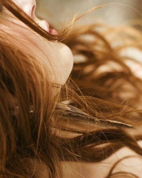 للعقول الراقية
أعطِ حبك لمن يهتم لسعادتك...
وأعطِ صداقتك لمن يكتم سرك...
وأعطِ وقتك لمن يقدمك على غيرك...
وأعطِ ظهرك لمن يتجاهلك...
وأعطِ قوتك لمن يبحث عن ضعفك...
و أعطِ قلبك لمن لا يستطيع العيش بدونك...🌹❤sama❤