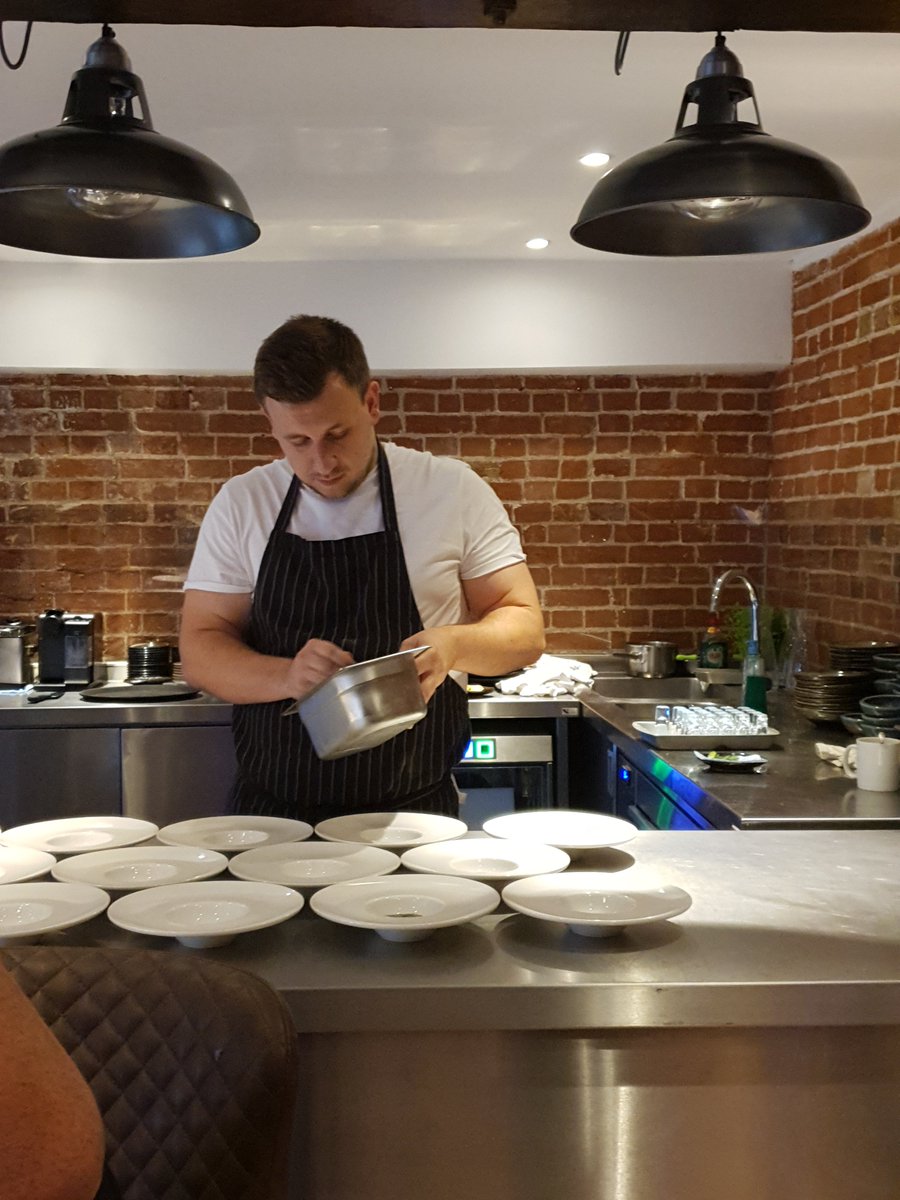 MartineSwaepTEP's tweet photo. Thanks for another great evening @ForageKitchenUK @ForageSchoolUK Amazing as always. #experimental #foodie #Suffolk #Rougham #ForageKitchen https://t.co/D5fj9XLPaF