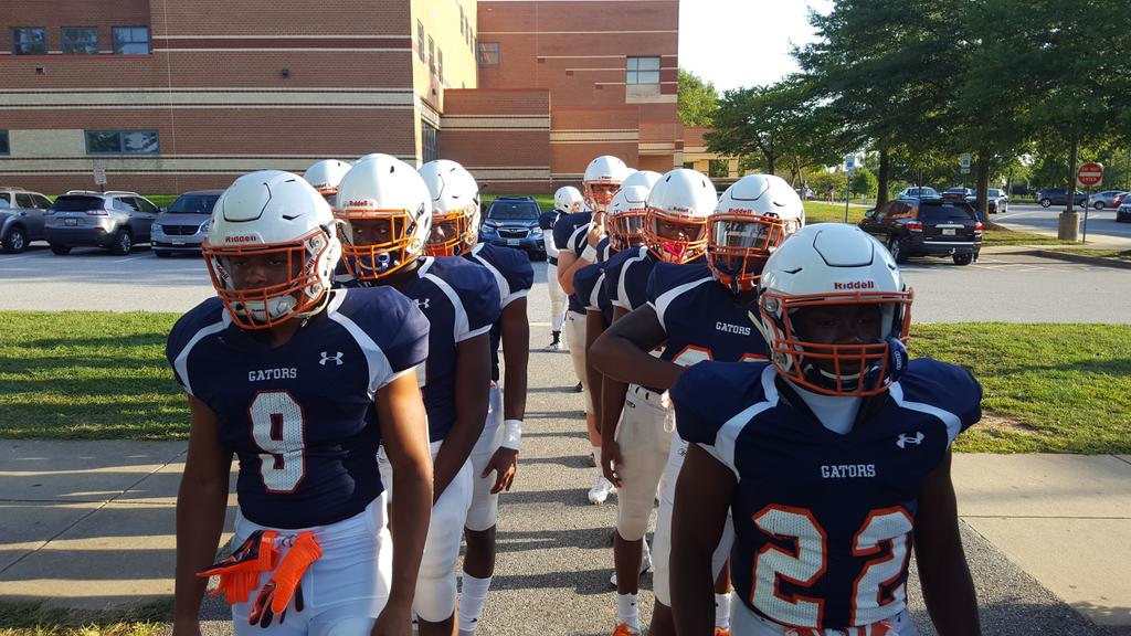 ResiFootball's tweet photo. @ResiFootball varsity ready to take on the @LHS_SMCPS Varsity Football!
#GoGators #ReservoirFootball #GreatNightToBeAGator https://t.co/L5lONLpw0f