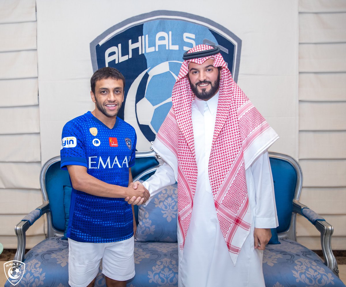 ✍🏻 عام آخر من الذهب.. عام آخر مع الذهب "محمد الشلهوب" 🤩💙

#الهلال