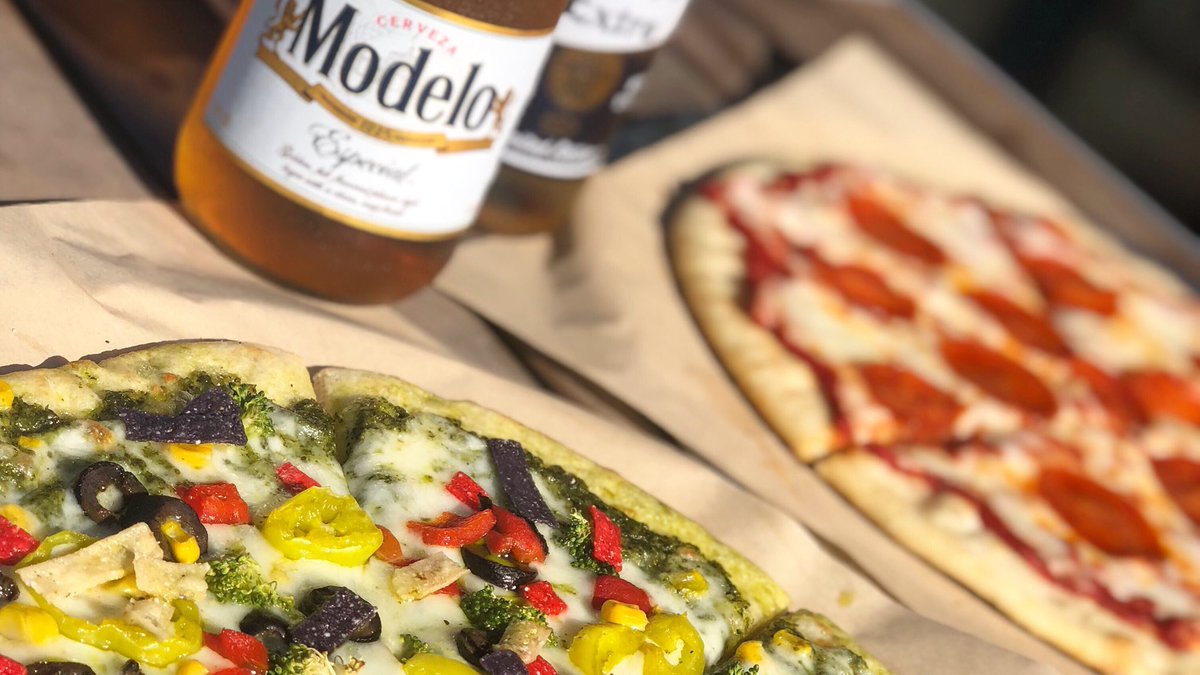 DellsPizzaLab's tweet image. It’s not just Labor Day Weekend, it’s also @losdellsfest Weekend! Such a fantastic time to be in the Dells. 

Come see us this weekend for custom fire-baked pizzas and fresh salads on the patio! 

#wisconsindells #losdellstres #losdellsfest #eatlocal