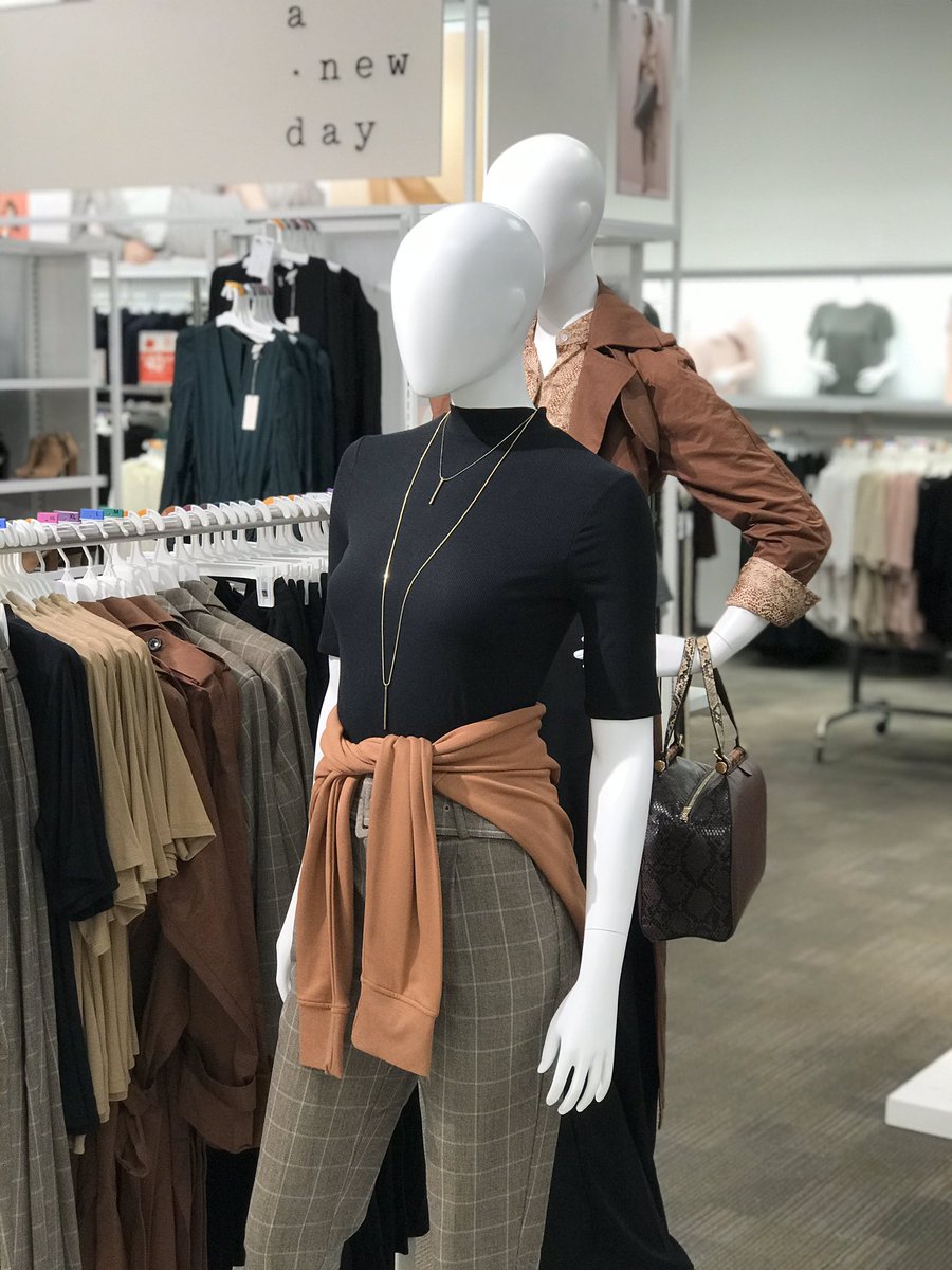 maxwell0259's tweet photo. #T2151 won’t know what hit them 🔥🔥🔥 new VM Elliat is on fire!  A little RTW 🧥 refresh here at #T259 #D261 #G296 #VisualMerchandising #WorkSomewhereYouLove ❤️ https://t.co/WlutBUtMuX
