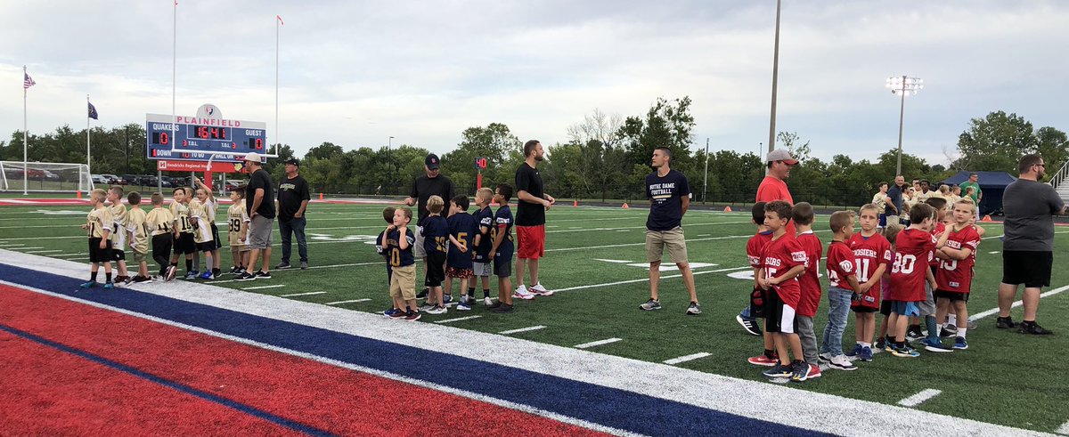QuakerSports's tweet photo. Youth Night! https://t.co/1VO9VQU5I7