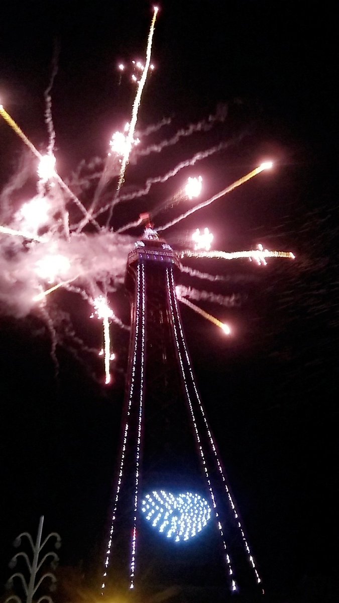 jonnygreggo14's tweet photo. Blackpool illumination #BlackpoolIlluminations #blackpoolswitchon https://t.co/jqhB2DZikY
