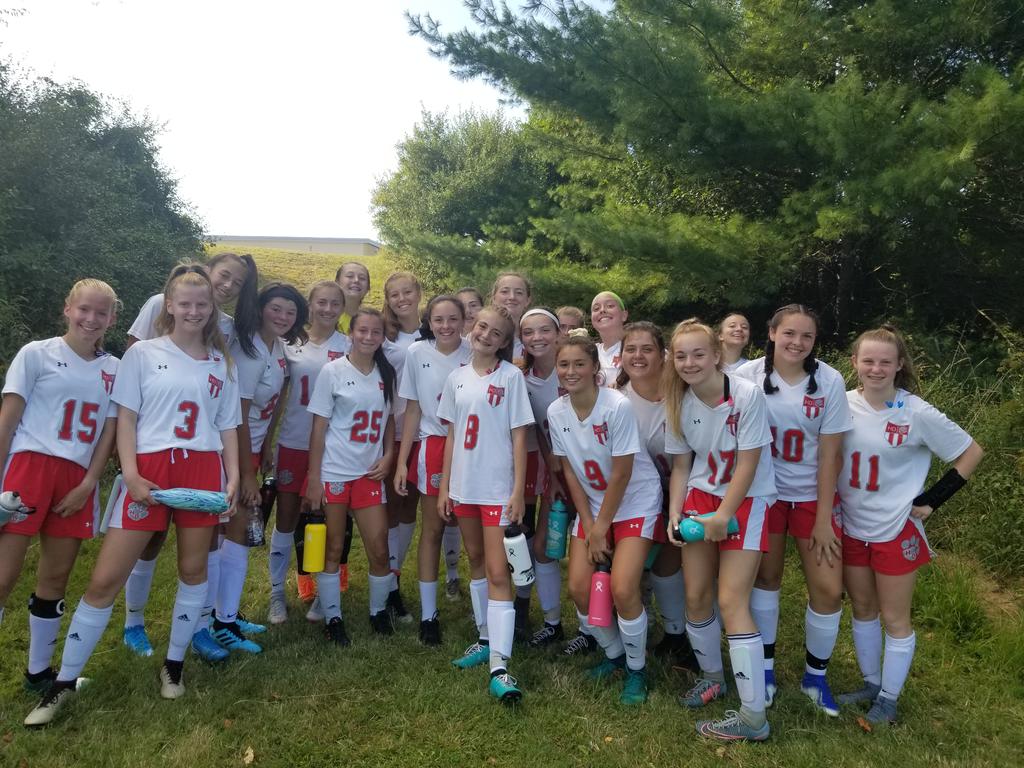 HdSavoy's tweet photo. Great way to start off the regular season. Great win today girls! @susanaelse #hdhspride https://t.co/NOECDxV4Hz