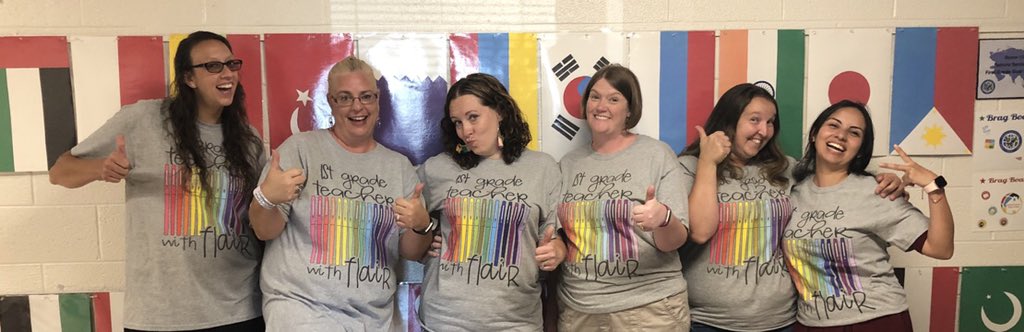 Mrs_D_AWE's tweet photo. First grade teachers with flair! We love our flair pens! First week of school was a success! 
#firstgrade #awe #flairpens #addiction #team #photoshoot https://t.co/Nvq5xqpxaJ