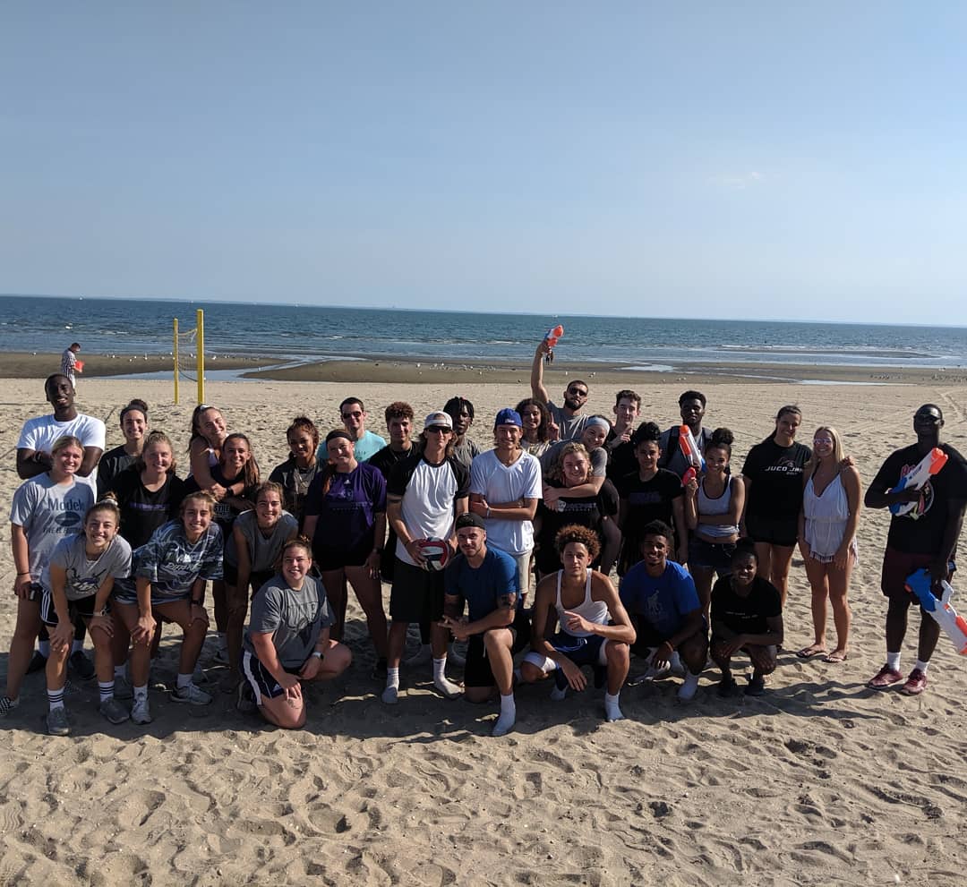 UB_Intramurals's tweet photo. Our first event for #ubintramurals was a huge success!! Thank you to all participants!! Here are some 📸 from today's matches 🏐💜⚔️ https://t.co/urPGf9pTnj
