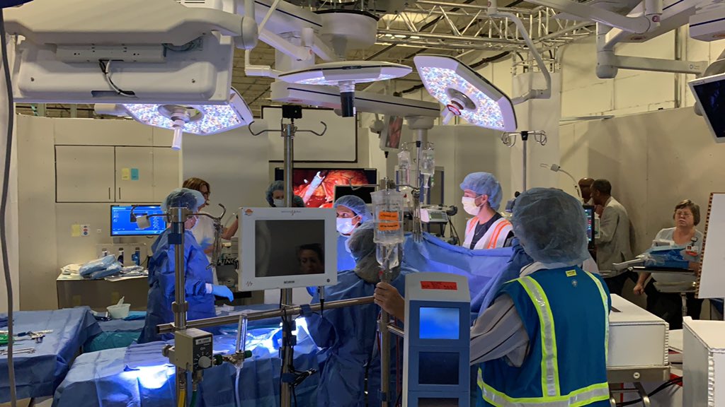 PICUDoc23's tweet photo. CVOR design simulations! Increasing the space doesn’t mean it’s optimally being used. Keeping the patient safe as a guiding principle informs work surface needs, storage, location of personelle, booms and direction of airflow! #makinghappen @ESa_Architects @BrasfieldGorrie https://t.co/TEikAukeTv