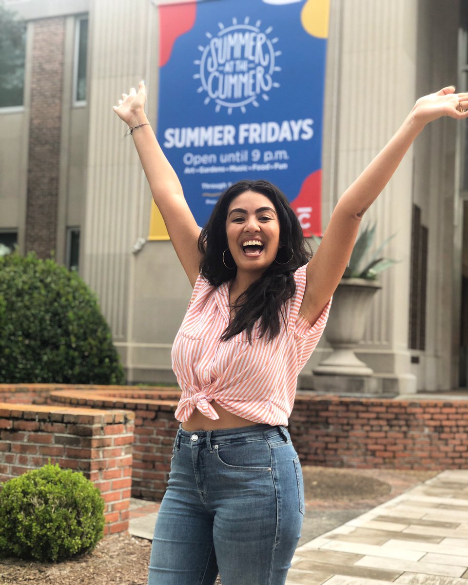 979KISSFM's tweet photo. Unbothered cause it’s #SummerFridays at the @CummerMuseum ! 🖼🍷 Come through for F R E E admission til 9pm, stop by the @thesangriatruck and hang out in the gardens 🌳💕 #SummerAtTheCummer https://t.co/ChYnu7Qv5q