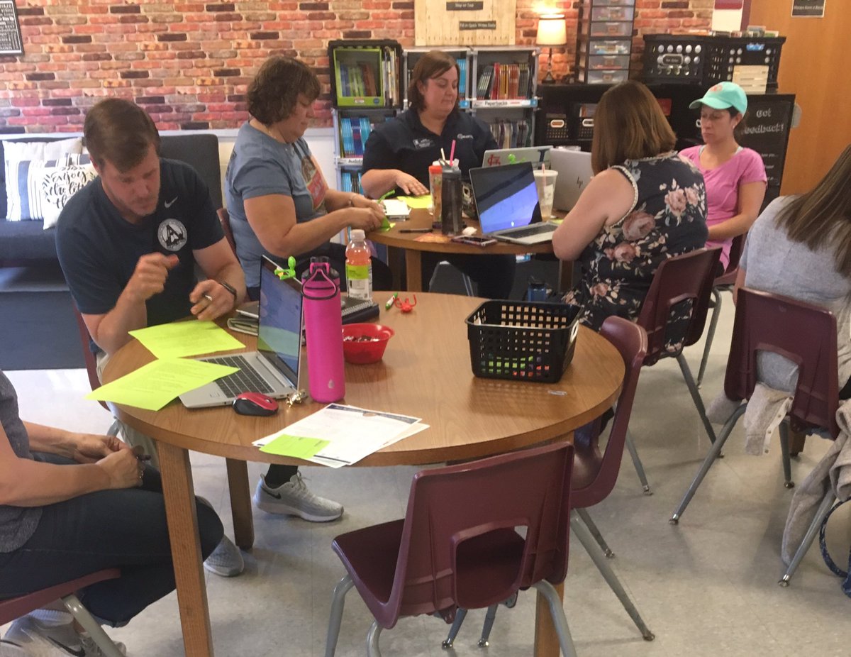 kaseykathleen23's tweet image. So grateful for the opportunity to add value to our wonderful Read 180/System 44 teachers today! #FHSDLearns